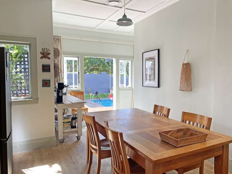 11 Apirana Avenue Regent_8