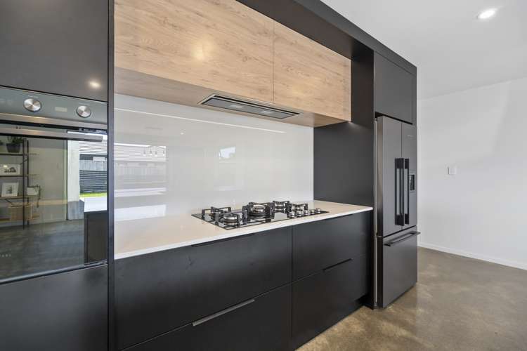 19 Honeyfield Drive Whalers Gate_6