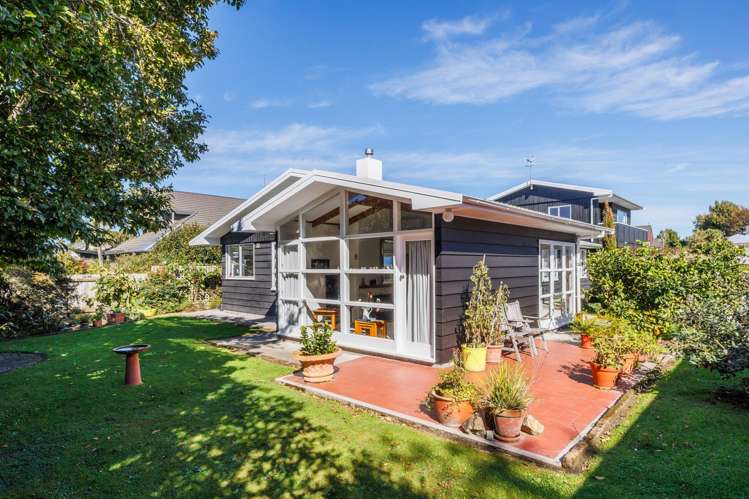 245 Victoria Avenue_2