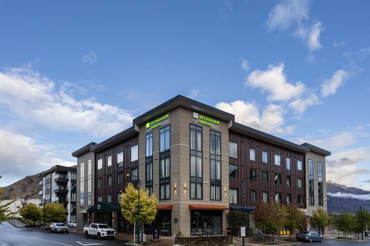 302/32 Red Oaks Drive Frankton_2