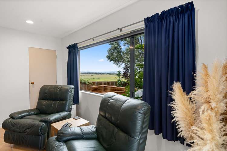 17 Meadow Vale Coastlands_9