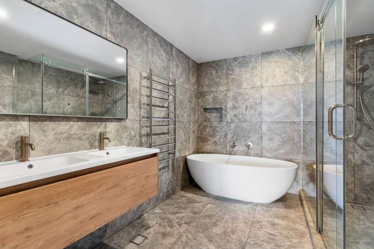 Meadowbank Road Meadowbank_12