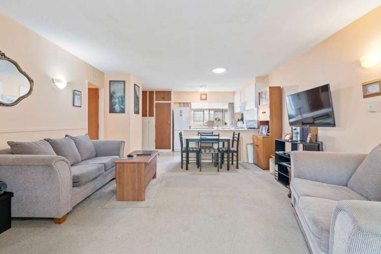 76 The Circle Manly_5