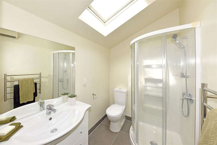 2 Hadlow Place Burnside_15