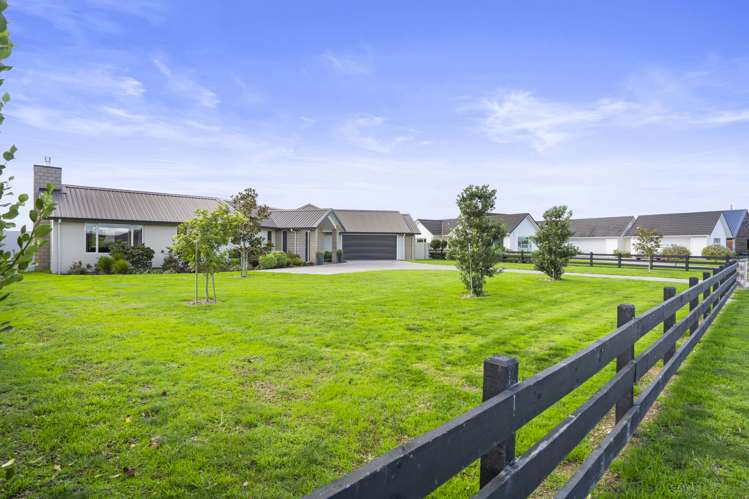 44 Baxter Michael Crescent Cambridge_31