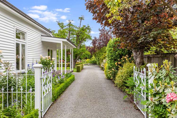 76 & 76A Fisher Avenue Beckenham_20