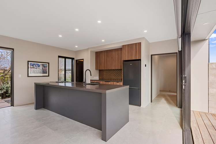 10B Memorial Avenue Ilam_7