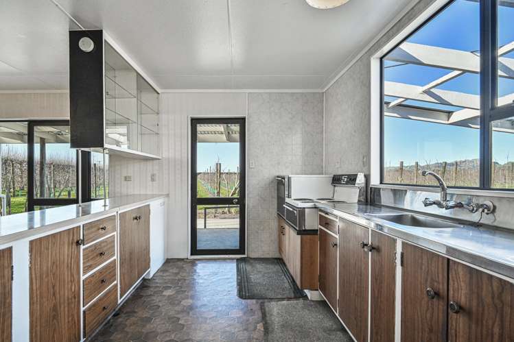 25 Stock Road Pakipaki_7