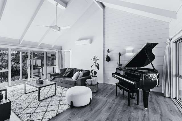 Flexible Living in Sought-After Raumati Beach
