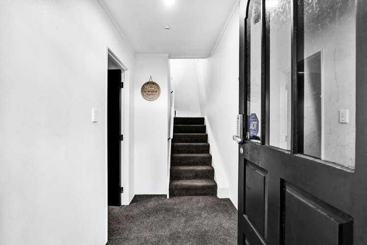 52 Murray Avenue Hawera_2