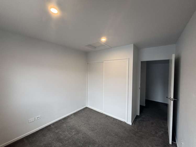 2/56 Olliviers Road Phillipstown_4