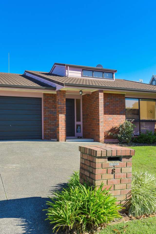 8 Voltaire Court Botany Downs_2