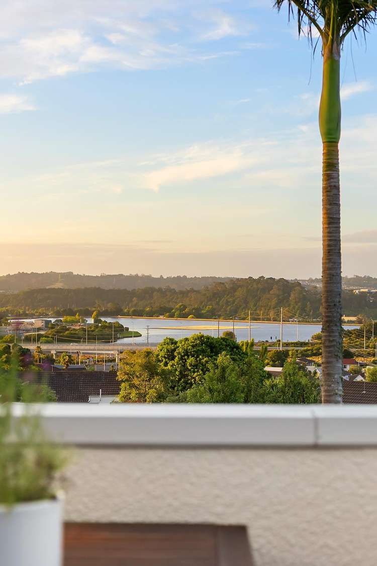 1/142 Sunset Road Unsworth Heights_9