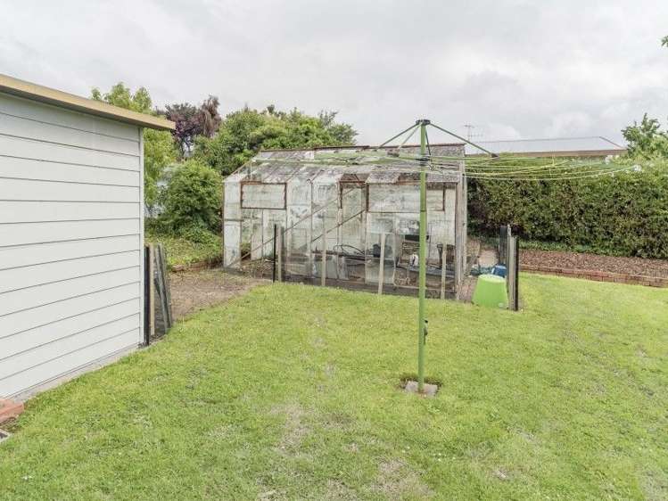 18 Maitland Avenue Stoke_11