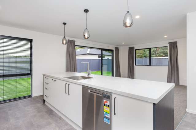 11 Strawberry Lane Waimate_4