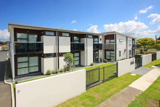 69 McKenzie Road Mangere Bridge_4