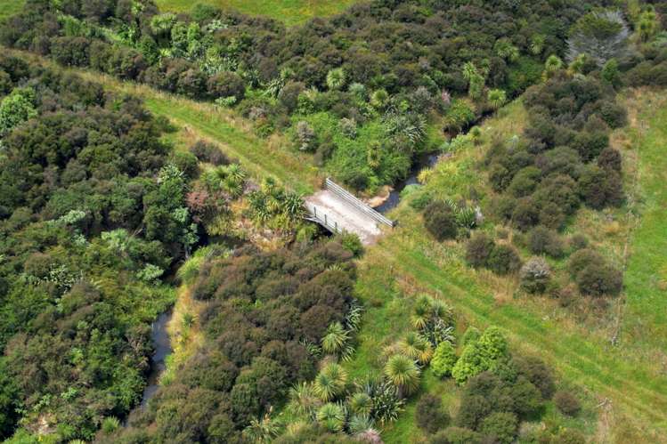 410 Charles Road Karaka_8