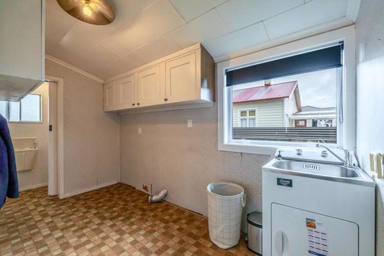 32 Beatrice Street Avenal_17