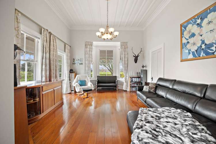 2179 State Highway 16 Helensville_14