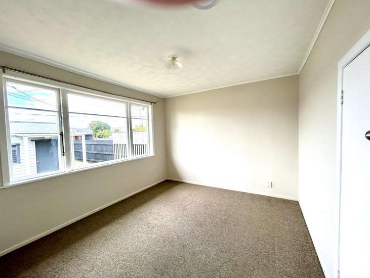 8 Mahanga Road 1063_3