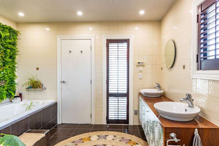 57 Hawkesbury Avenue Saint Albans_11