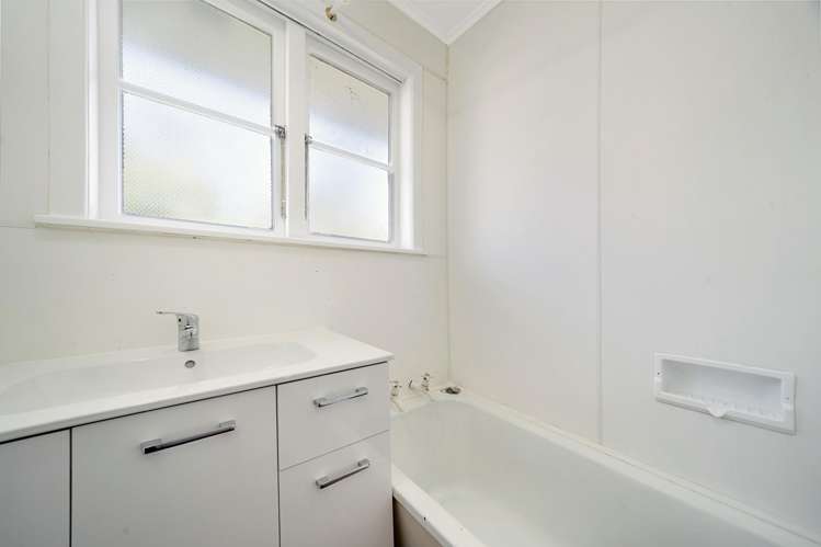20 Valonia Street New Windsor_21