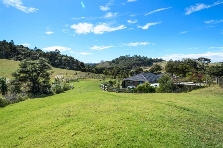 188 Mcpike Road Waimauku_5