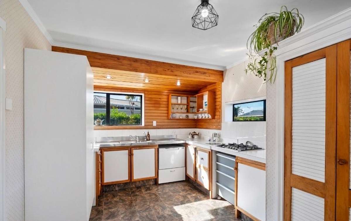 220 Plummers Point Road_5