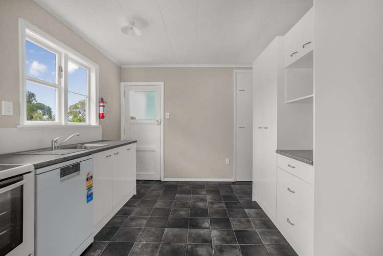 162 Wellington Road Wainuiomata_6