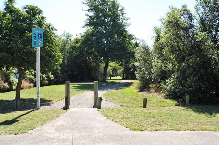 33 Taranaki Drive Woodend_18