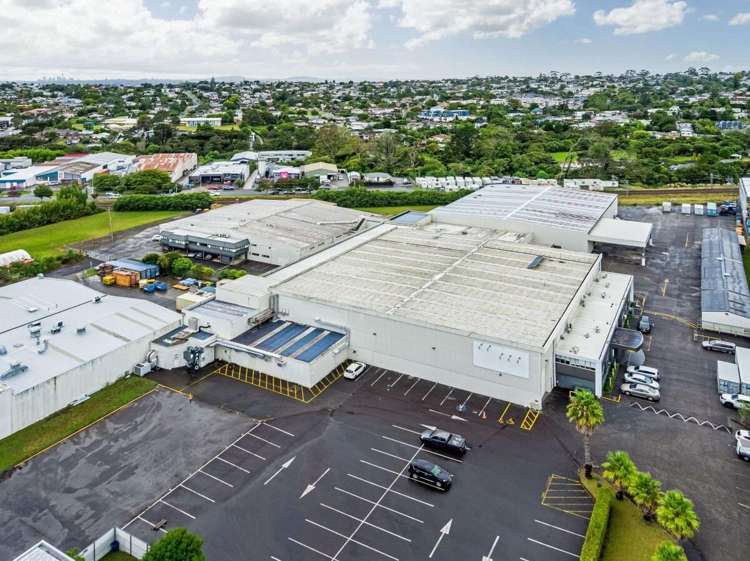 8 & 9-11 + 32 & 38-44 Aetna Place & Bruce McLaren Road Henderson_11