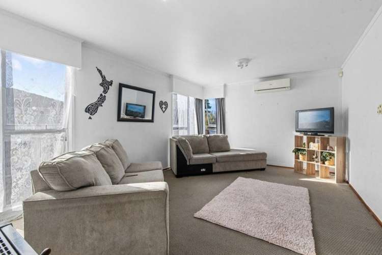 64 Sunlands Drive Manurewa_18