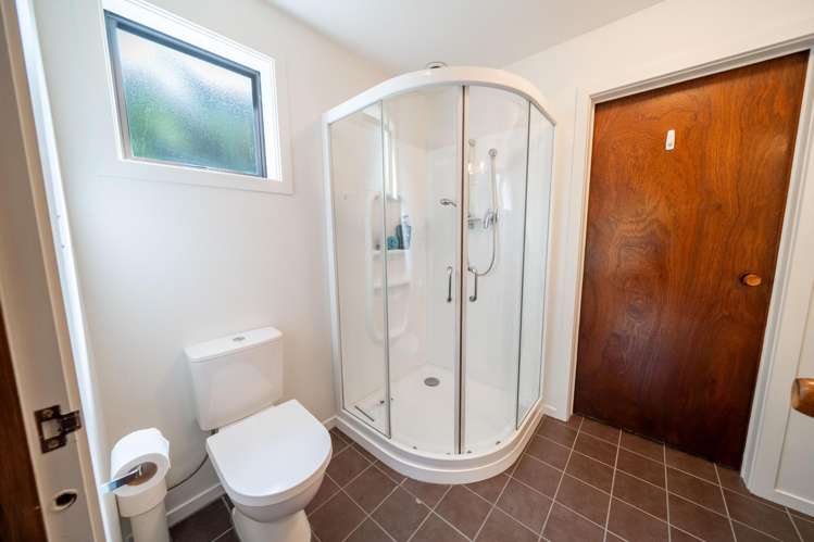 27 Wilcox Road Seaward Bush_19