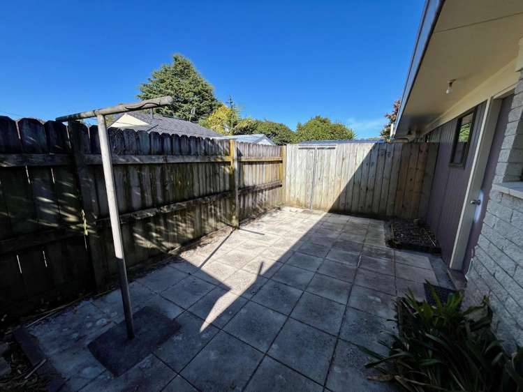 2/24 Beaumaris Way Conifer Grove_16