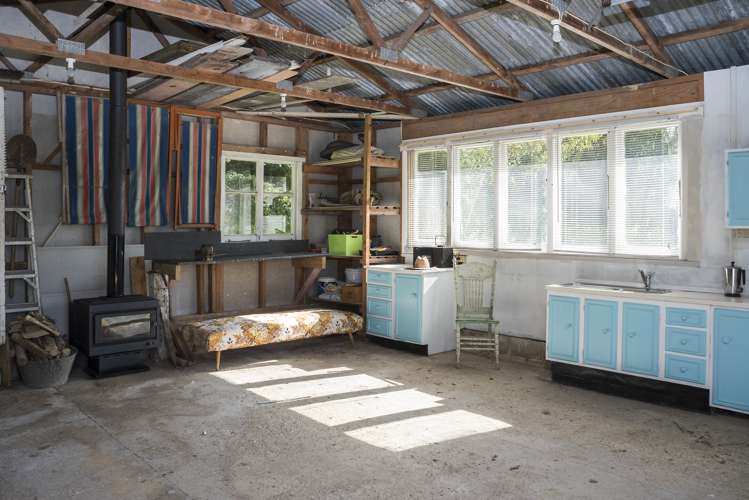 39a Pohutukawa Avenue Cockle Bay_9