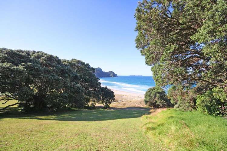 128 Oratia Place Onemana_28