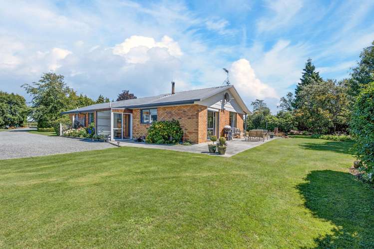 1920 Telegraph Road Darfield_18