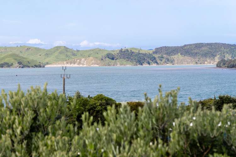 14 Wainamu Road Raglan_1