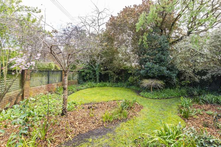 32 Saint Martins Road Saint Martins_17