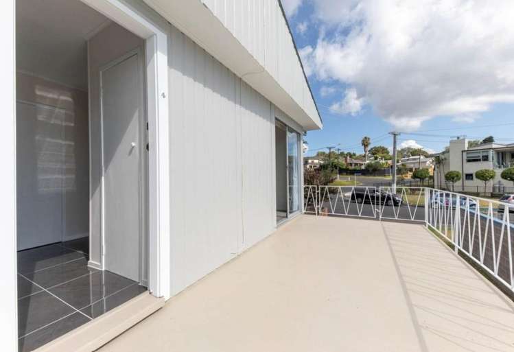 4/2 Riverview Road_2