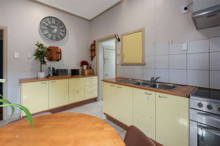 112a Clayton Road Mangakakahi_6