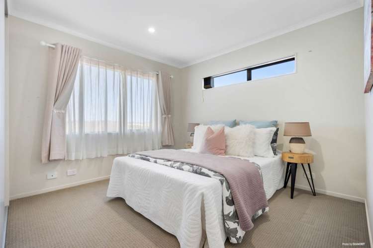 5 Terrasini Drive Flat Bush_9