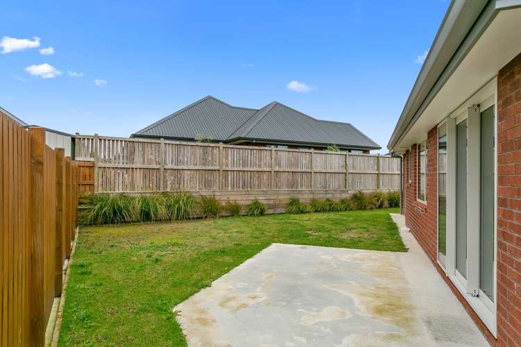 9 Clifford Close Leamington_12