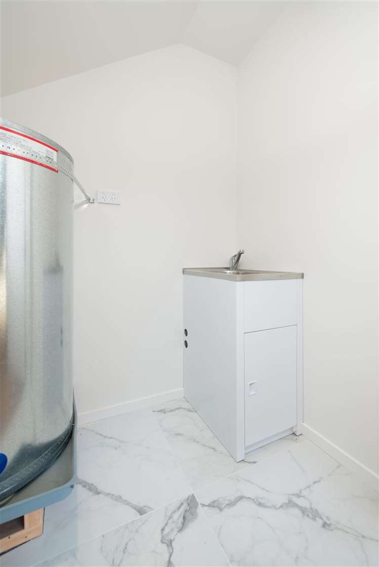 2/69 Wharf Road Te Atatu Peninsula_12