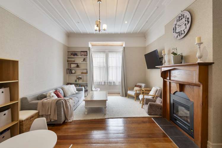 111 Cook Street West End_1
