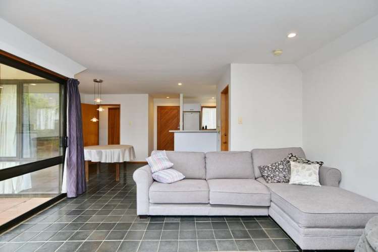 2/16 Owens Terrace Upper Riccarton_3