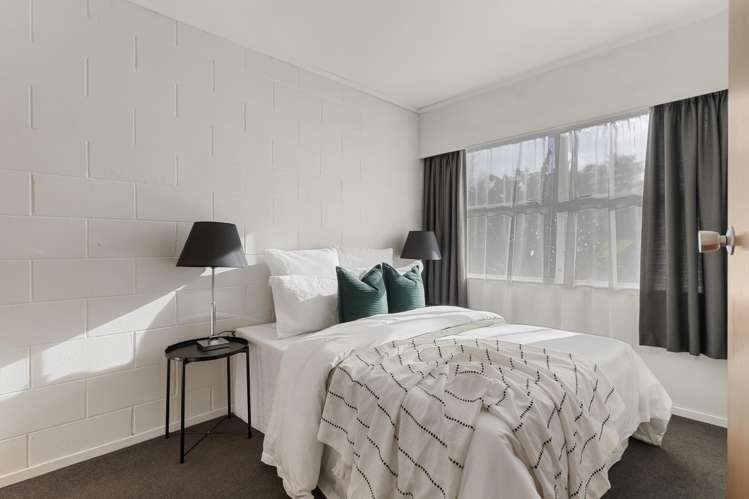 39C Kaipatiki Road (also known as 39C Emirau Place) Glenfield_13