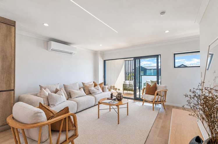 2/92 Freeland Avenue Mount Roskill_3