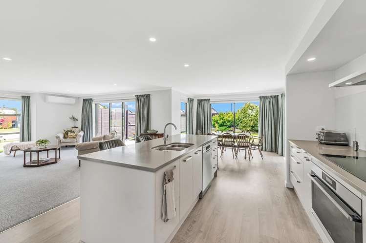 74 Faulks Drive Lincoln_9