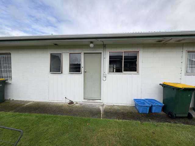 Two Bedroom Home with Shared Garden